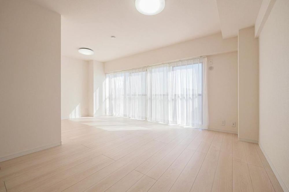 2LDK apartment in Sakado, Saitama - Photo 1