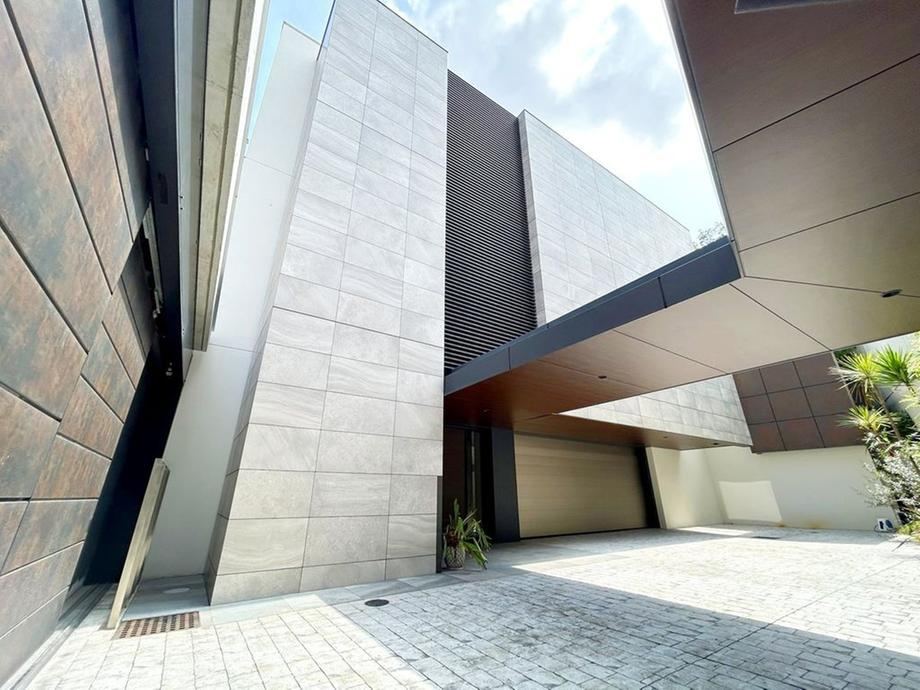 4LDK house in Chuo Ward, Fukuoka - Photo 1