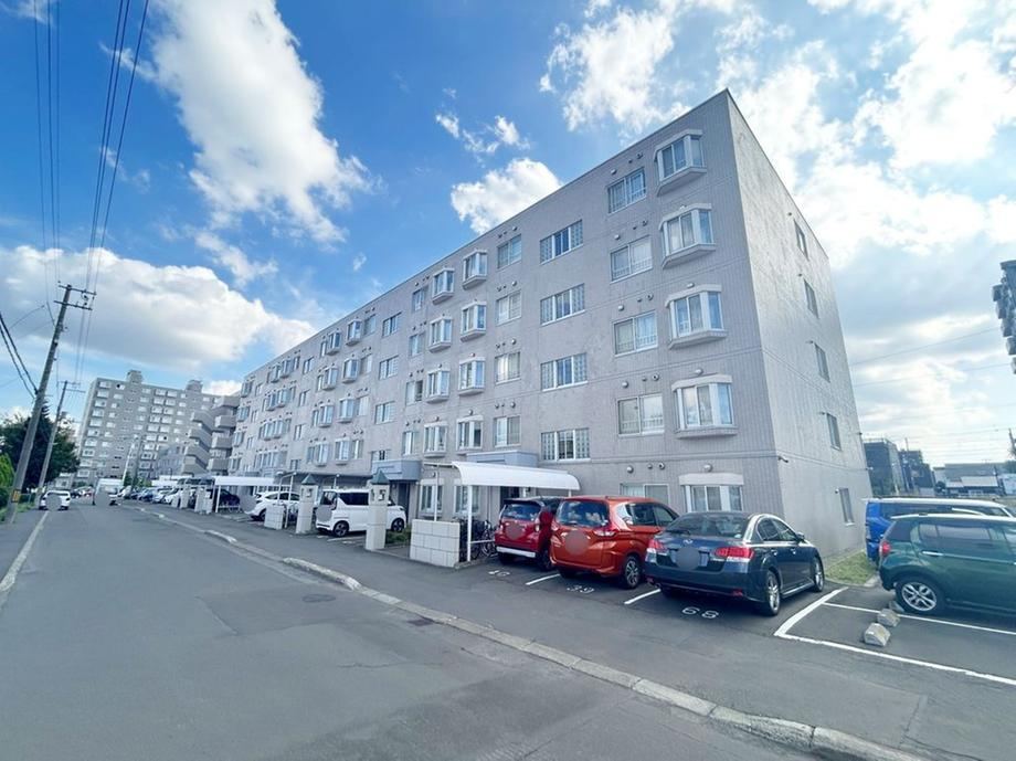 3LDK apartment in Shiroishi Ward, Sapporo, Hokkaido - Photo 1
