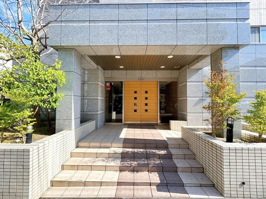 4LDK apartment in Chuo Ward, Sapporo, Hokkaido - Photo 1