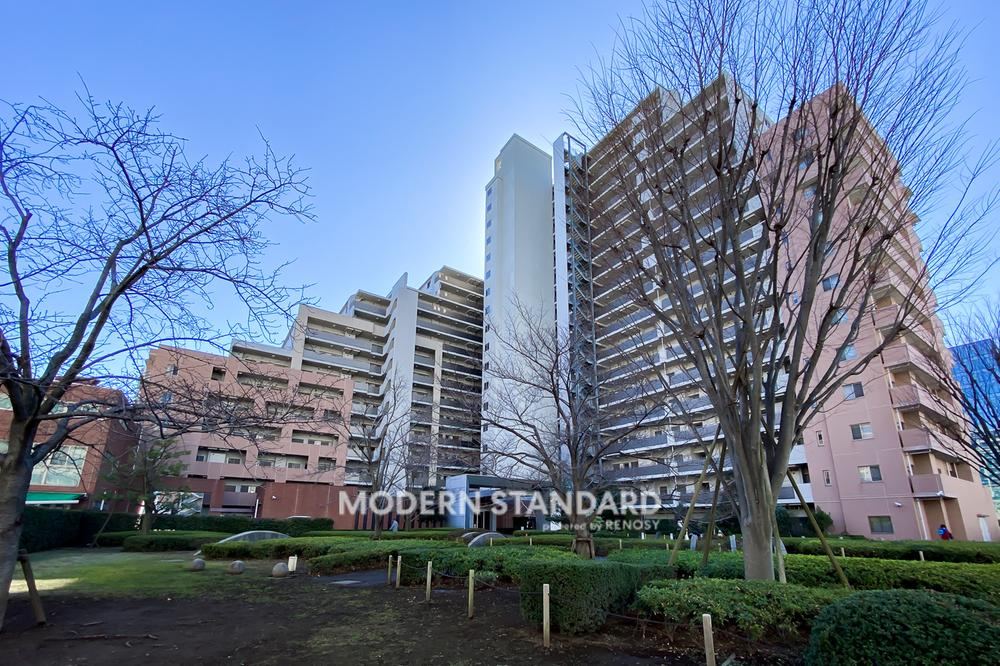 2LDK apartment in Koto Ward, Tokyo - Photo 1