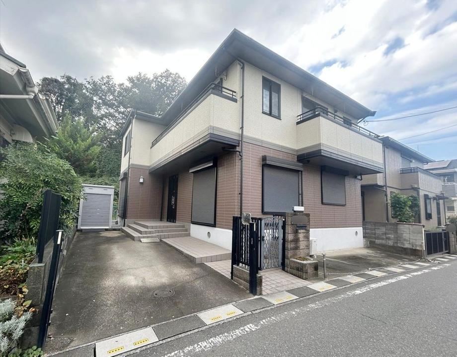 5LDK house in Nishi Ward, Saitama - Photo 1