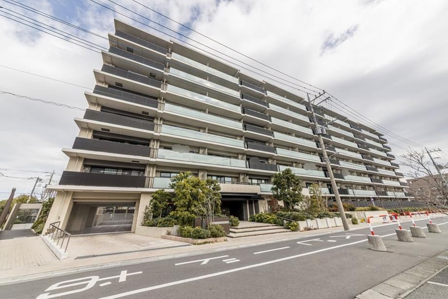 3LDK apartment in Toda, Saitama - Photo 1