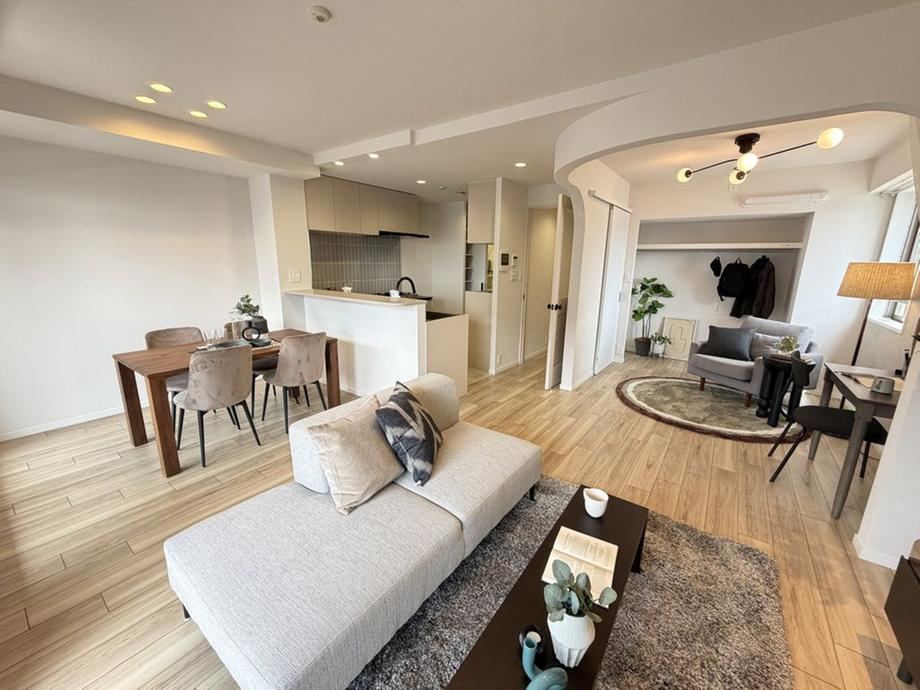 3LDK apartment in Taisho Ward, Osaka - Photo 1