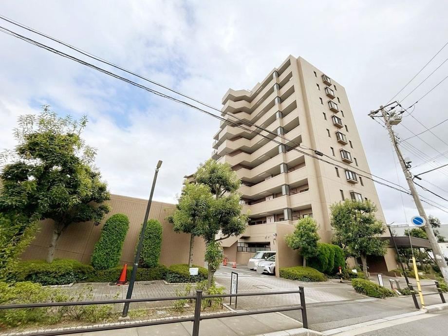 3LDK apartment in Ichikawa, Chiba - Photo 1