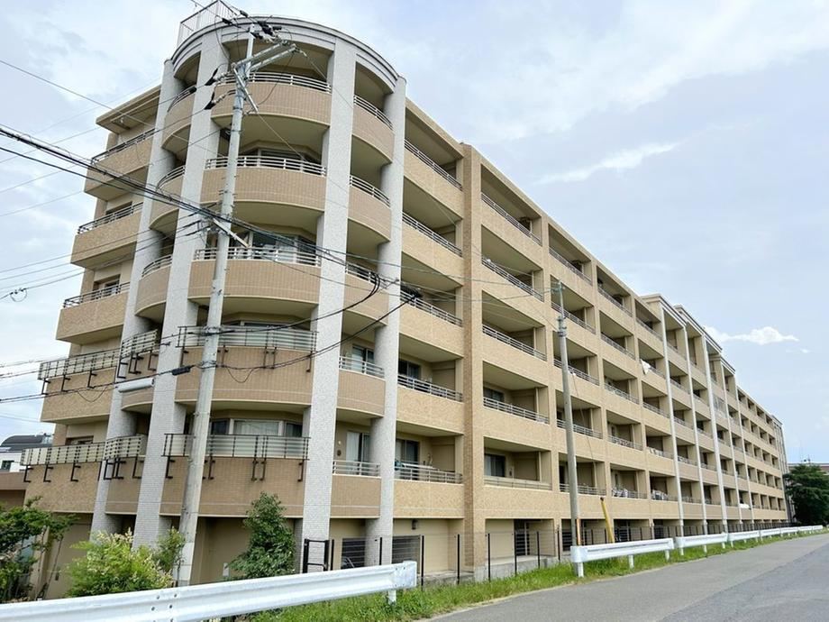 3LDK apartment in Ukyo Ward, Kyoto - Photo 1
