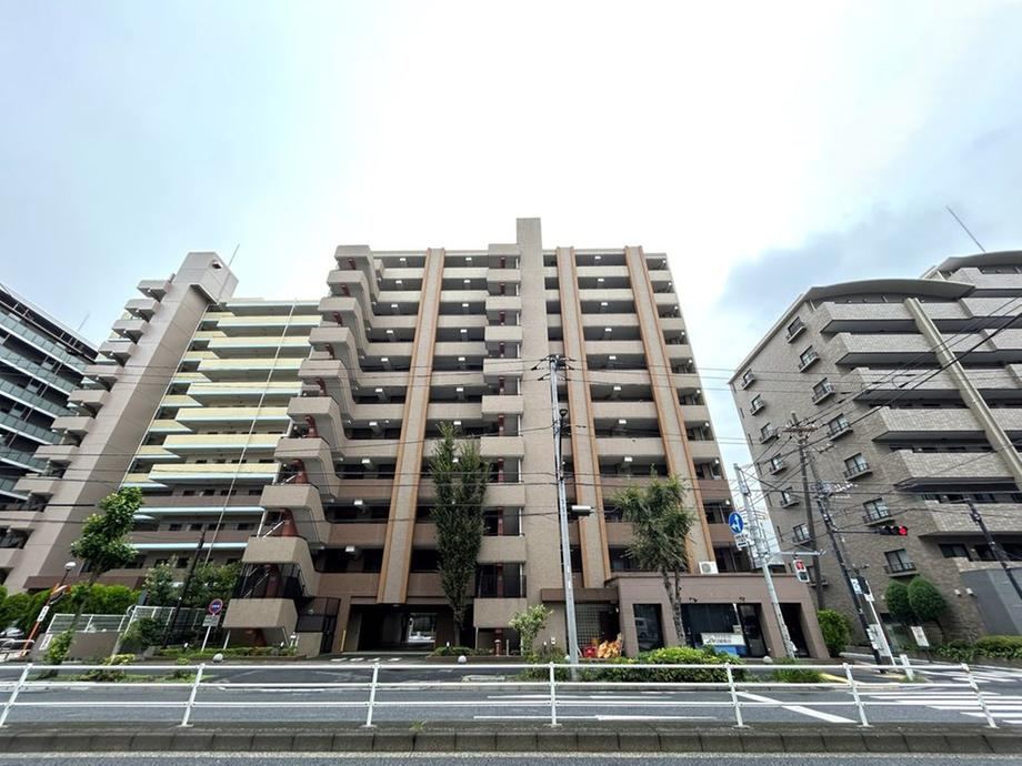 3LDK apartment in Edogawa Ward, Tokyo - Photo 1
