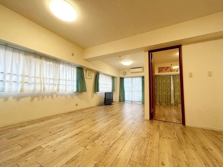 2LDK apartment in Kashiwa, Chiba - Photo 1