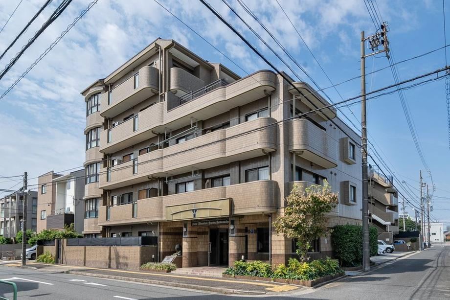 3LDK apartment in Showa Ward, Nagoya, Aichi - Photo 1