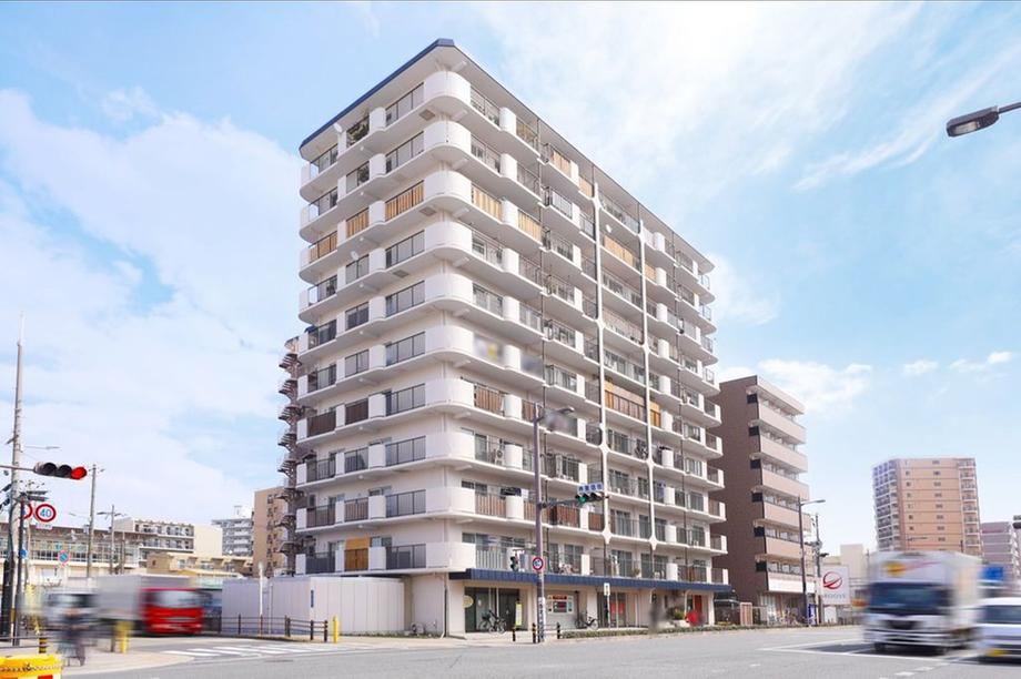 3DK apartment in Nishiyodogawa Ward, Osaka - Photo 1