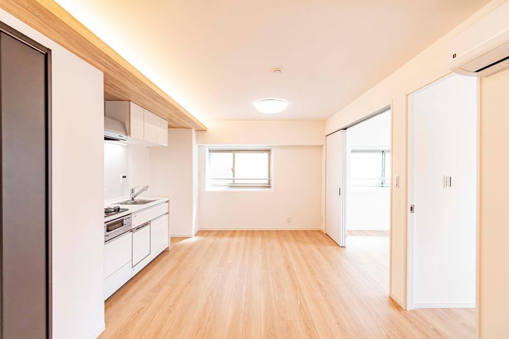 2LDK apartment in Ota Ward, Tokyo - Photo 1
