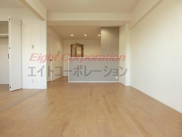 3LDK apartment in Nishi Ward, Osaka - Photo 1
