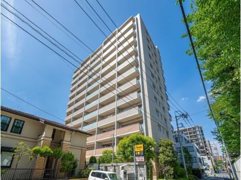 3LDK apartment in Urawa Ward, Saitama - Photo 1