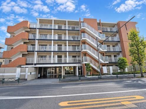 3LDK apartment in Nerima Ward, Tokyo - Photo 1