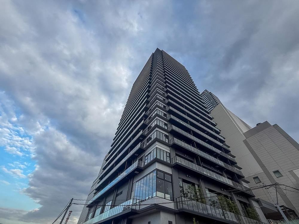 2LDK apartment in Hachioji, Tokyo - Photo 1