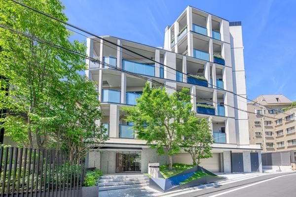 3LDK apartment in Bunkyo Ward, Tokyo - Photo 1