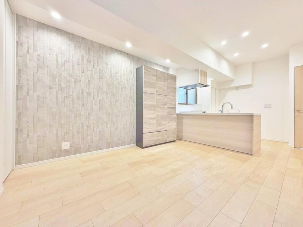 3LDK apartment in Ichikawa, Chiba - Photo 1
