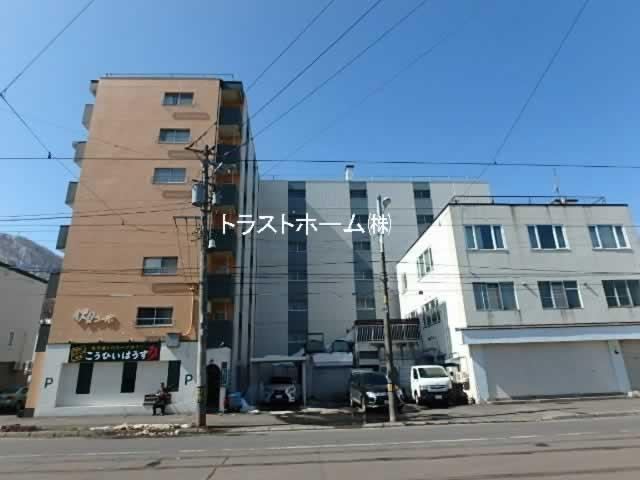 1LDK apartment in Chuo Ward, Sapporo, Hokkaido - Photo 1