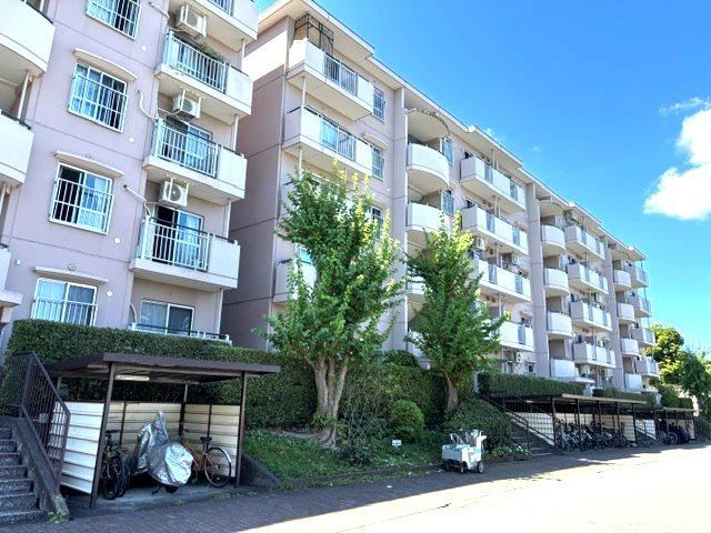 3LDK apartment in Hachioji, Tokyo - Photo 1