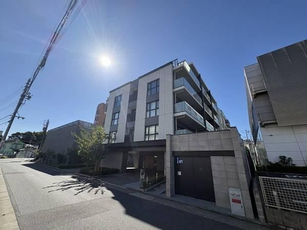 2LDK apartment in Higashi Ward, Nagoya, Aichi - Photo 1