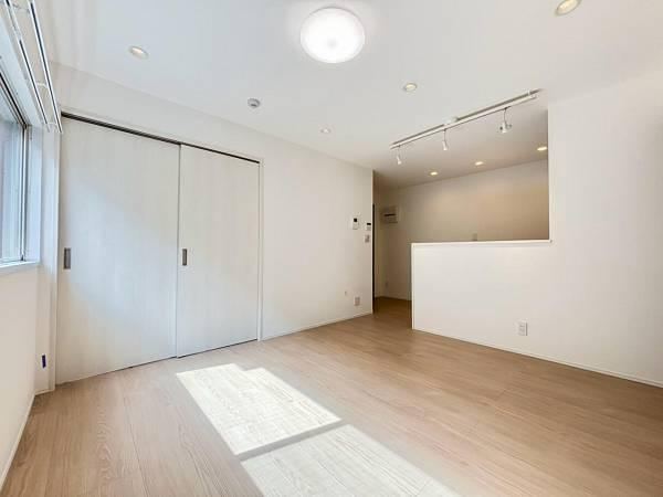 3LDK apartment in Shinjuku Ward, Tokyo - Photo 1