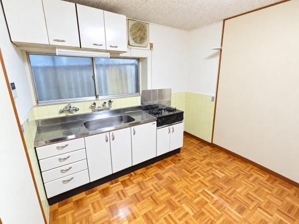 4DK house in Amagasaki, Hyogo - Photo 1