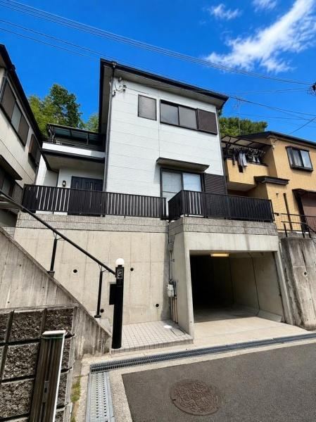 4LDK house in Ibaraki, Osaka - Photo 1
