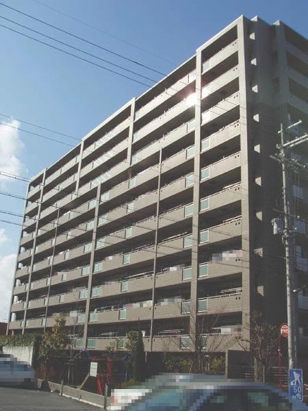 3LDK apartment in Kusatsu, Shiga - Photo 1