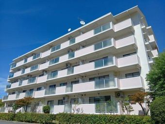 3LDK apartment in Tondabayashi