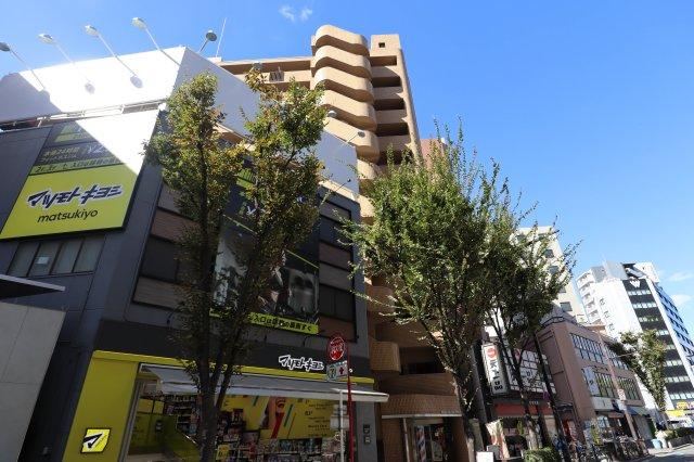 studio apartment in Kita Ward, Osaka - Photo 1