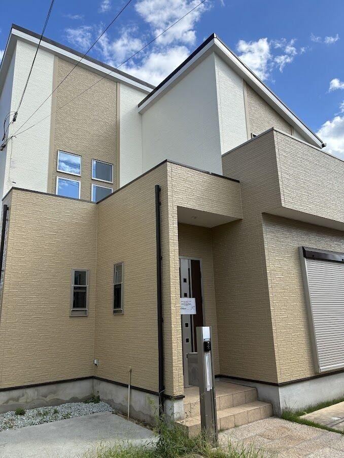 4LDK house in Kakogawa, Hyogo - Photo 1