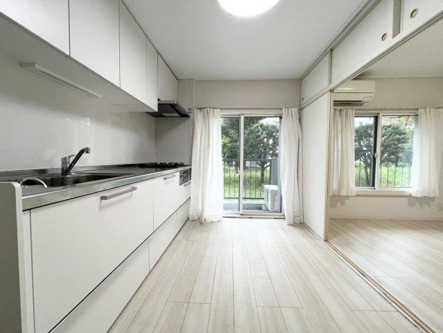 3DK apartment in Asao Ward, Kawasaki, Kanagawa - Photo 1