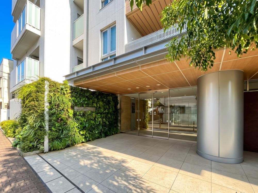 2LDK apartment in Shinagawa Ward, Tokyo - Photo 1