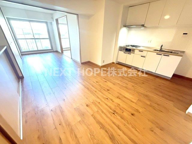 2LDK apartment in Itami, Hyogo - Photo 1