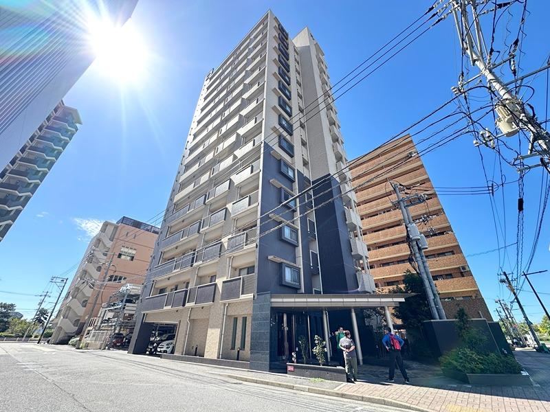 2LDK apartment in Minami Ward, Hiroshima - Photo 1