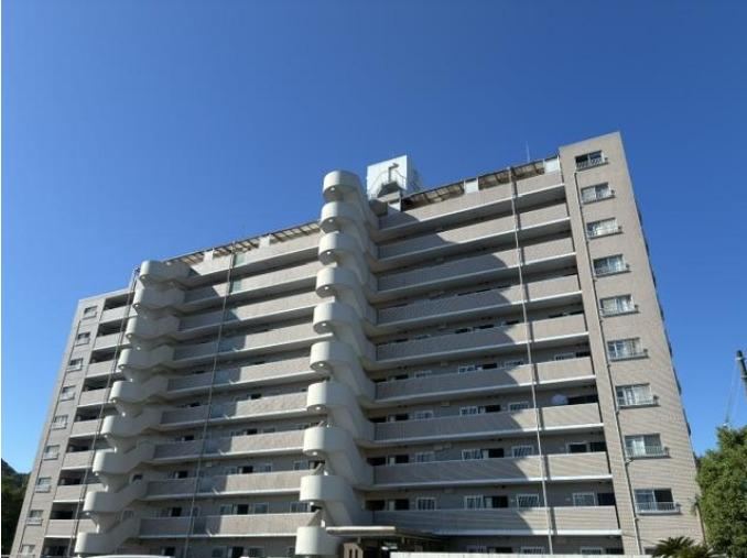 4LDK apartment in Kochi, Kochi - Photo 1