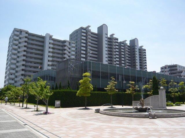 4LDK apartment in Urayasu, Chiba - Photo 1