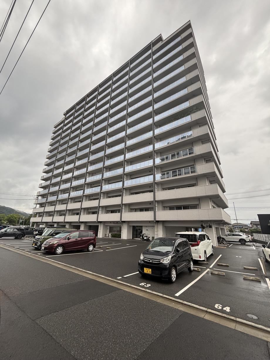 2LDK+S apartment in Fukuyama, Hiroshima - Photo 1