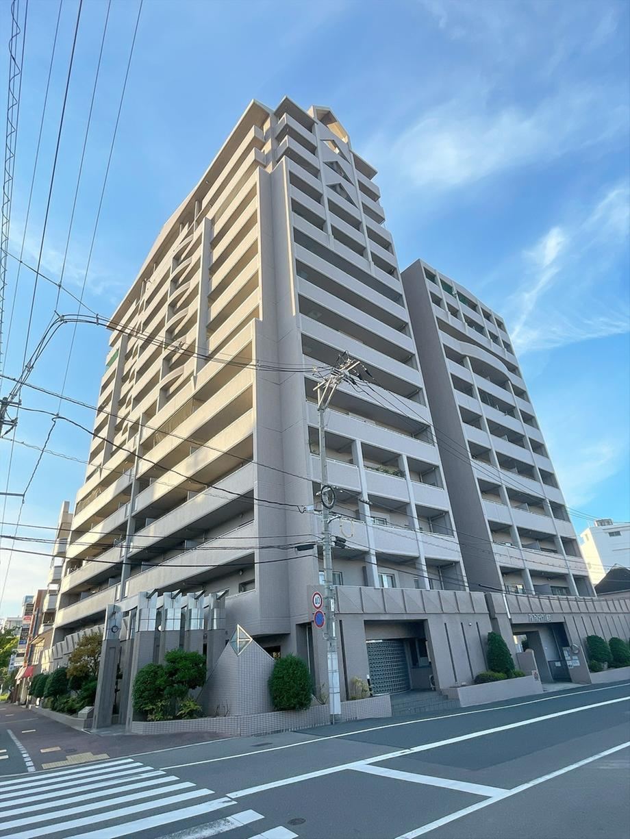 2LDK apartment in Fukuyama, Hiroshima - Photo 1