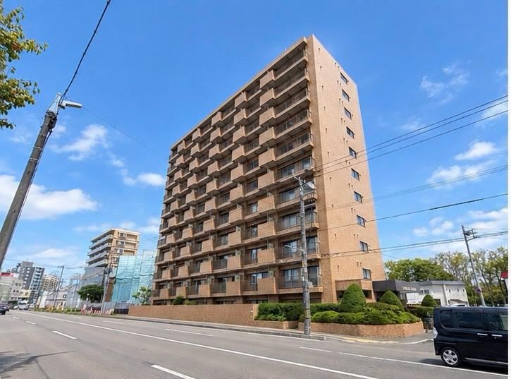 studio apartment in Shiroishi Ward, Sapporo, Hokkaido - Photo 1