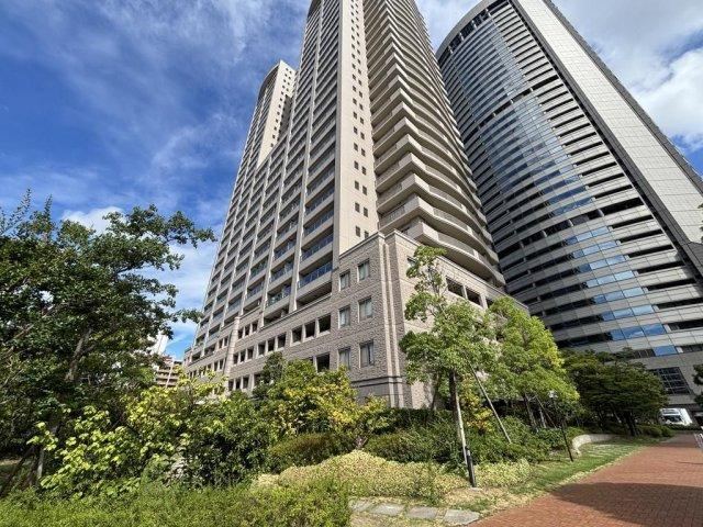3LDK apartment in Kita Ward, Osaka - Photo 1