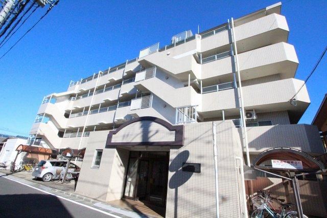 2LDK apartment in Misato, Saitama - Photo 1
