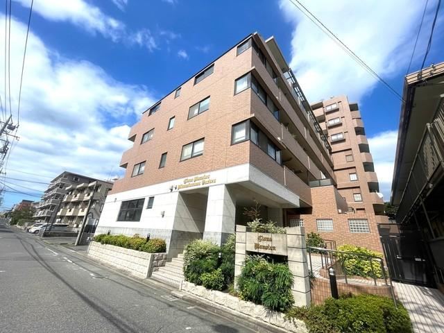 2LDK+S apartment in Minami Ward, Saitama - Photo 1