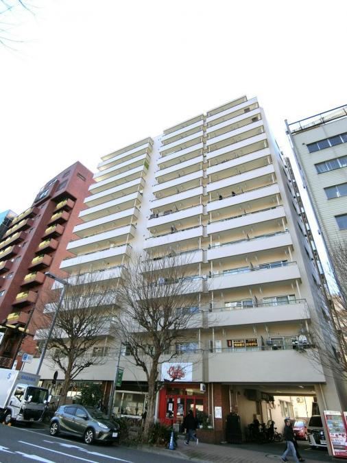 1DK apartment in Shinjuku Ward, Tokyo - Photo 1
