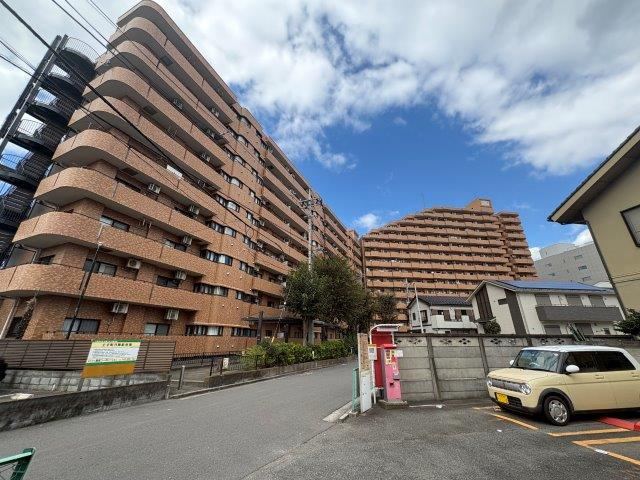 3LDK apartment in Omiya Ward, Saitama - Photo 1