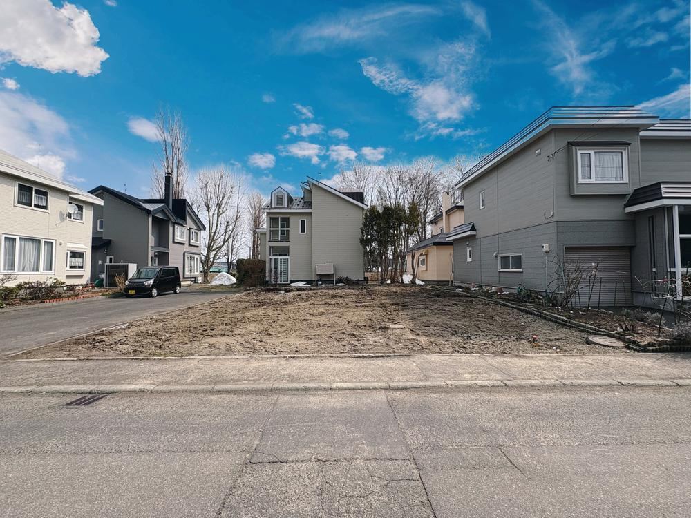 182 m² land in Kita Ward, Sapporo, Hokkaido - Photo 1