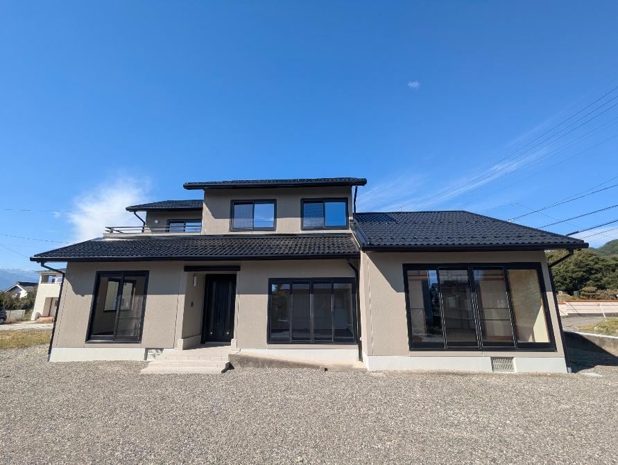6LDK house in Matsumoto, Nagano - Photo 1