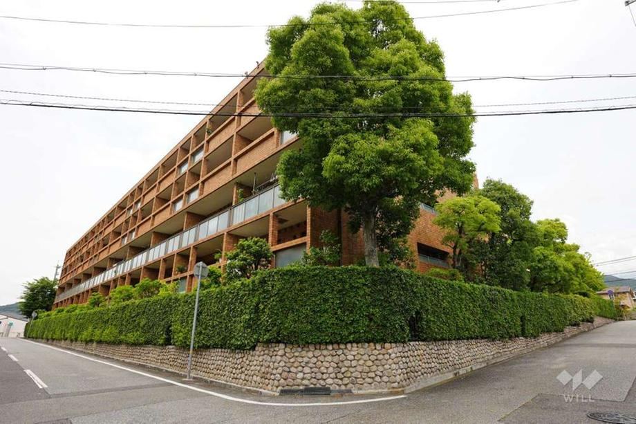 3LDK apartment in Ashiya, Hyogo - Photo 1