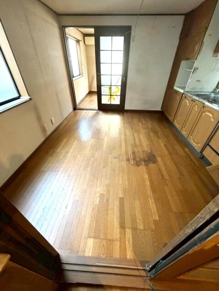3DK+2S house in Nada Ward, Kobe, Hyogo - Photo 1