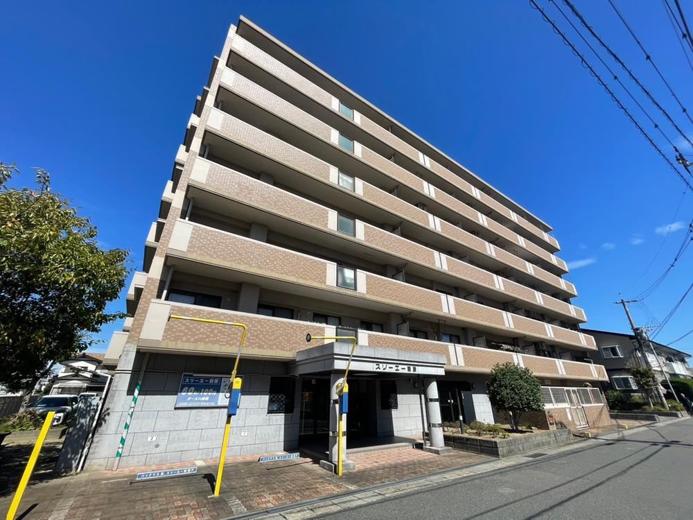 3LDK apartment in Itoshima, Fukuoka - Photo 1